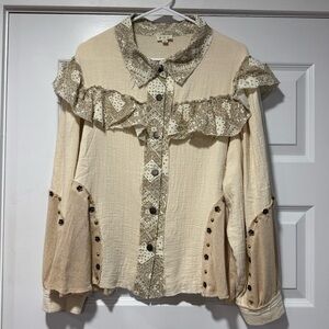 POL NWOT Cream and Tan Ruffled Blouse